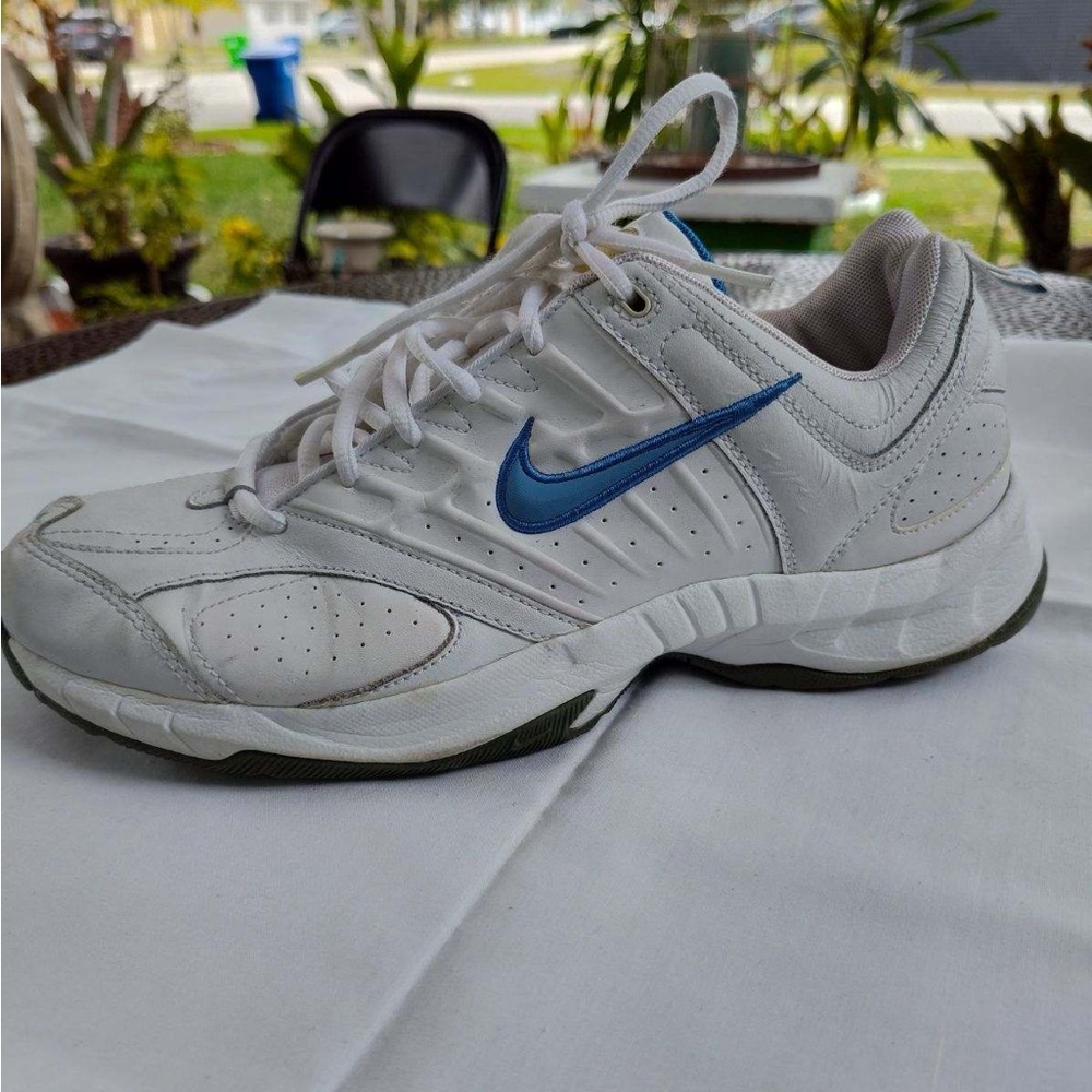 Vintage Nike Walking Shoes